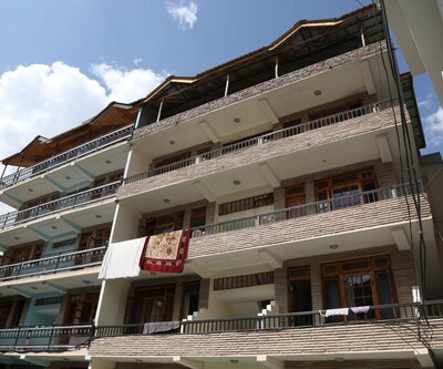 Hotel Suraj